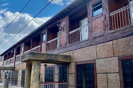 Apartamentos A 200M Do Centro - Hospedaria Villa Da Pedra