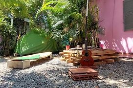 Hostel Trópico de Capricórnio - Itaguá