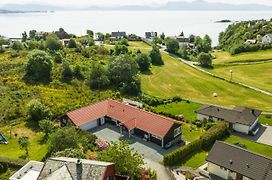 Villa I Bjornafjorden
