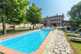 Villa Cornelia , Entire Villa With Private Pool
