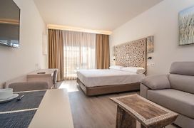 Aljarafe Suites By Qhotels