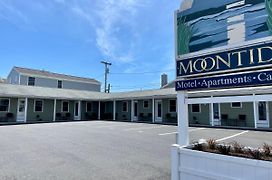 Moontide Motel, Apartments, And Cabins