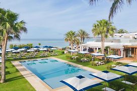 Gecko Hotel & Beach Club, A Small Luxury Hotel Of The World