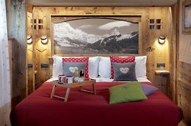 Matterhorn Retreat - Rooms With Spa Access And Breakfast