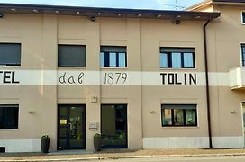 Hotel Tolin