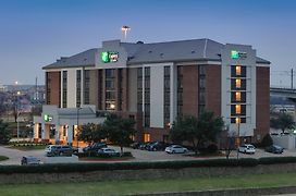 Holiday Inn Express & Suites Irving Conv Ctr - Las Colinas, An Ihg Hotel