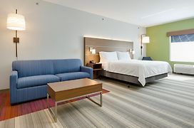 Holiday Inn Express & Suites - Denton North, An Ihg Hotel