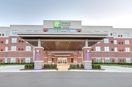 Holiday Inn Express & Suites Plymouth - Ann Arbor Area, An Ihg Hotel