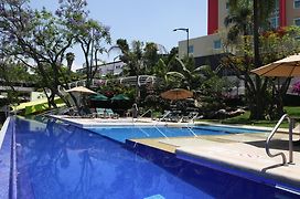 Holiday Inn Express&Suites Cuernavaca, an IHG hotel