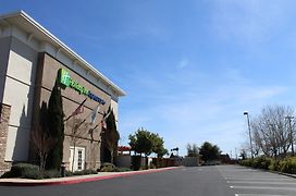Holiday Inn Express Hotel & Suites Napa Valley-American Canyon, An Ihg Hotel