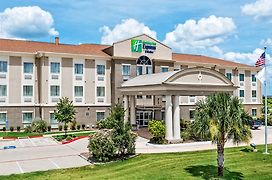 Holiday Inn Express & Suites Cotulla, An Ihg Hotel