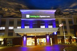 Holiday Inn Express & Suites Toledo South - Perrysburg, An Ihg Hotel