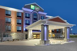 Holiday Inn Express & Suites Mitchell, An Ihg Hotel