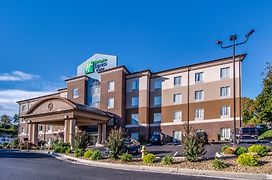 Holiday Inn Express & Suites Wytheville, An Ihg Hotel