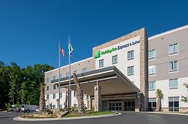 Holiday Inn Express & Suites - Charlotte Airport, An Ihg Hotel