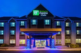 Holiday Inn Express & Suites Wyomissing, An Ihg Hotel