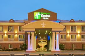 Holiday Inn Express & Suites Alexandria, An Ihg Hotel