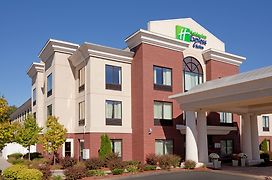 Holiday Inn Express Hotel & Suites Manchester - Airport, An Ihg Hotel