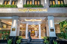 Conifer Grand Hotel