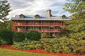 Holiday Inn Club Vacations Oak N Spruce Resort In The Berkshires An Ihg Hotel