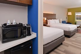 Holiday Inn Express & Suites Trinity, An Ihg Hotel
