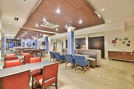 Holiday Inn Express & Suites Lehi - Thanksgiving Point, An Ihg Hotel