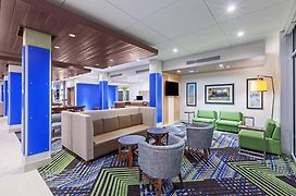 Holiday Inn Express And Suites Chanute, An Ihg Hotel