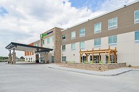 Holiday Inn Express & Suites - Chadron, An Ihg Hotel