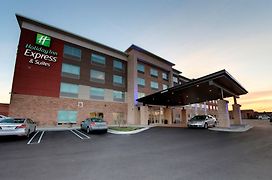 Holiday Inn Express & Suites - Detroit Northwest - Livonia, An Ihg Hotel
