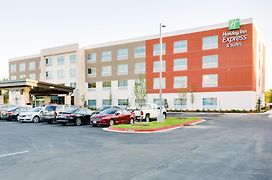 Holiday Inn Express & Suites Russellville, An Ihg Hotel