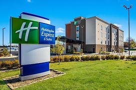 Holiday Inn Express & Suites Tulsa East - Catoosa, An Ihg Hotel