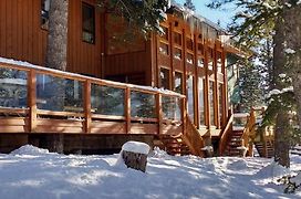 Canmore Alpine Hostel - Alpine Club Of Canada