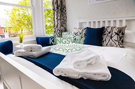 Kingsway Guesthouse - A Selection Of Single, Double And Family Rooms In A Central Location