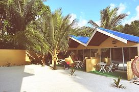 Relax Lodge