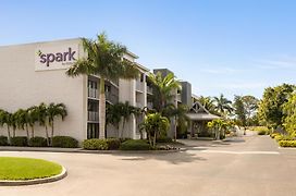 Spark By Hilton Sarasota Siesta Key Gateway