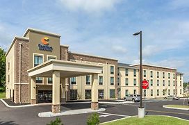 Comfort Inn & Suites Amish Country