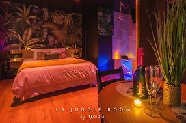 La Jungle Room - Jacuzzi - Champagne - Centre-Ville - Arrivée Autonome
