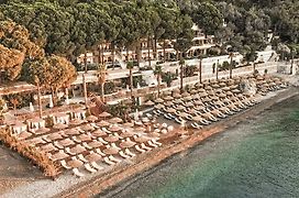 Perios Beach House - Adults Only