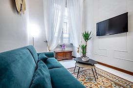 Three Apartments Via Roma