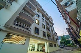 Yogvan Luxury 1Bhk Apartments Tapovan Rishikesh