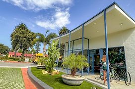 Ith Santa Barbara Beach Hostel