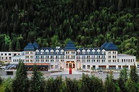 Grand Hotel Belushi