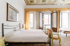 La Mar Rooms Rialto Venice