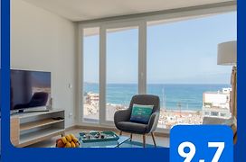 Elegant Living With Great Views Of Las Canteras Beach