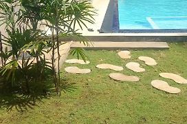 Ocean View Tourist Guest House At Negombo Beach