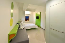 POP! Hotel Stasiun Kota Surabaya