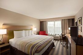 Country Inn & Suites By Radisson, Ft Atkinson, Wi