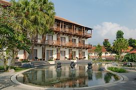 Novus Giri Resort&Spa