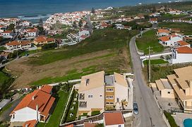 Azenhas Do Mar Valley House