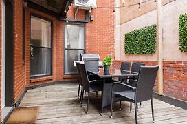 Mtlvacationrentals -The Chic Laurier